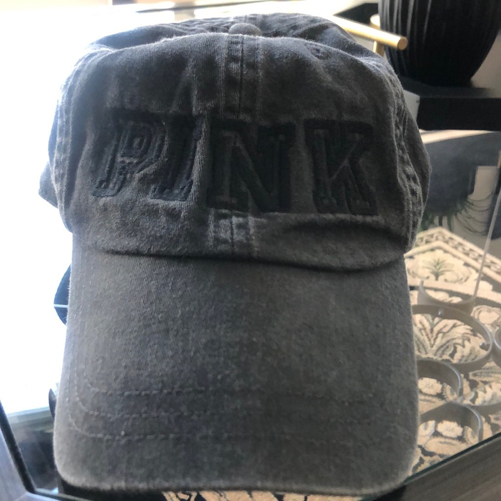 Pink hat - Picture 2 of 8